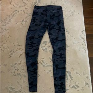 Sundry camp print leggings